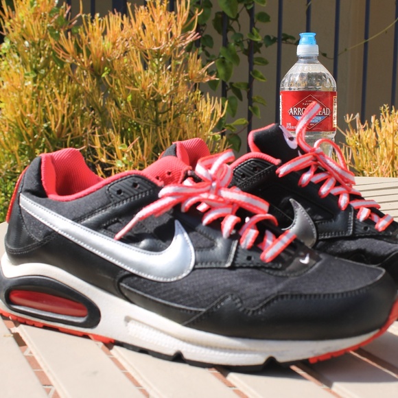 nike air max skyline black